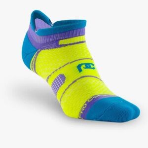 Bundle of 2 Performance Ankle Compression Socks- size s/m